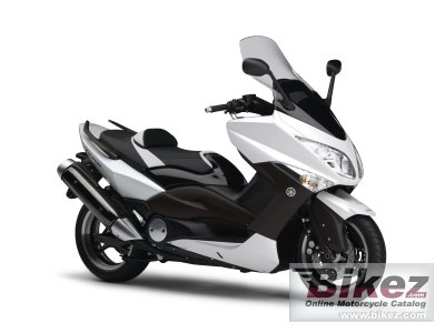 2010 Yamaha TMAX White Max photo